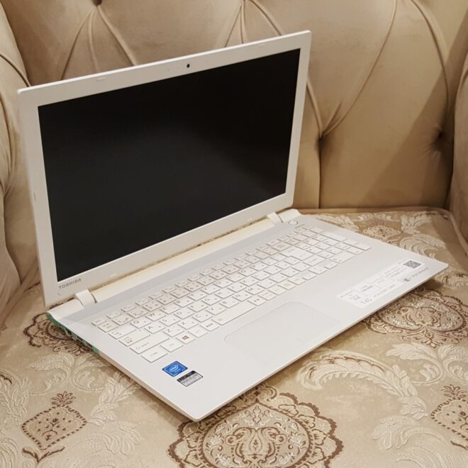 Toshiba Dynabook T45/W